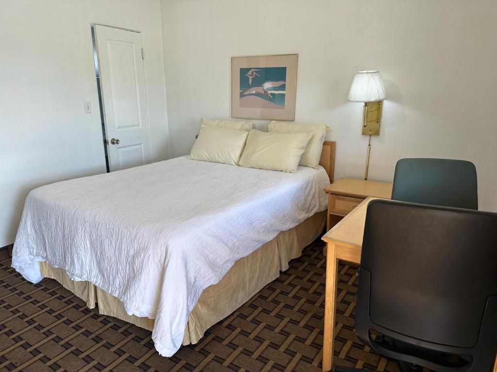 Ski'S Western Motel Great Falls Eksteriør bilde
